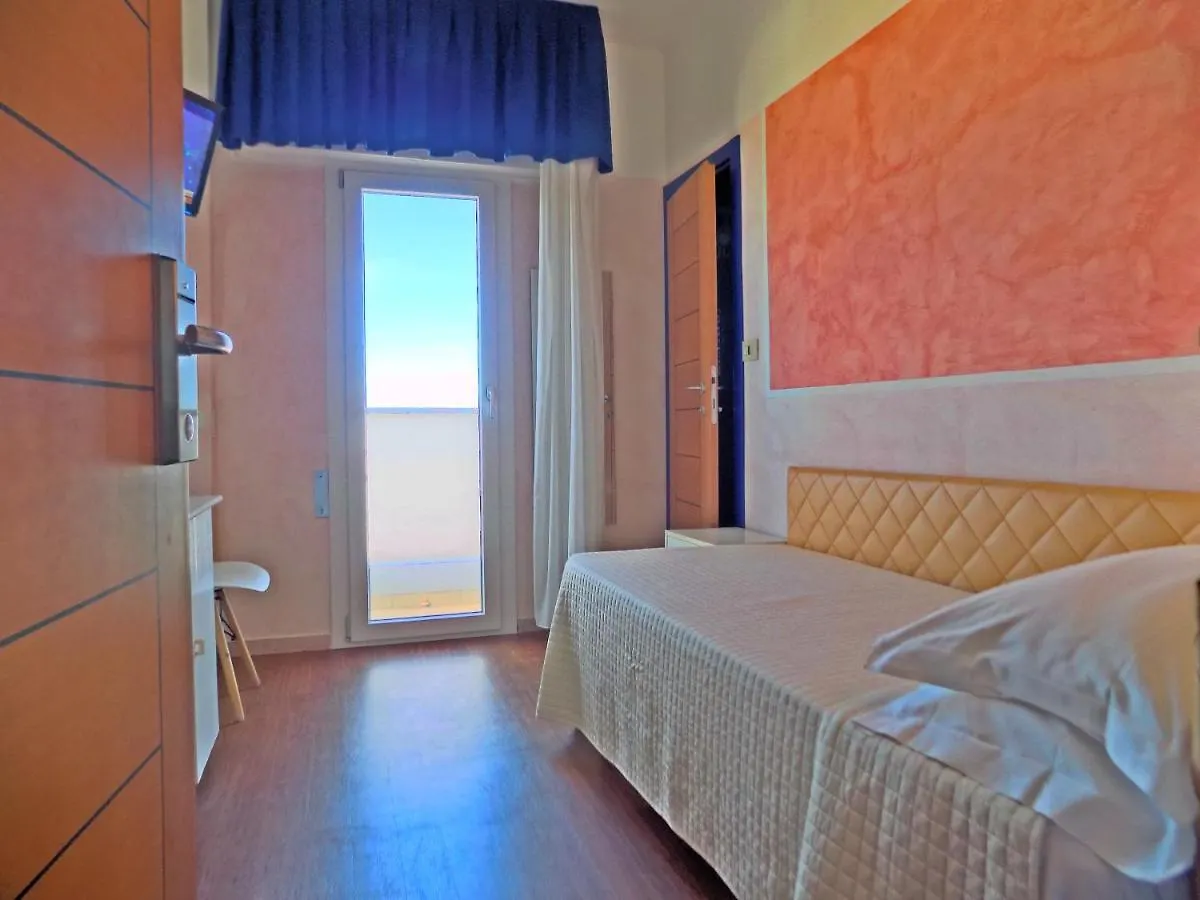 Hotel Diplomatic Riccione 3*,  Italia